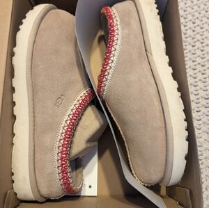 UGG Women's Tasman II Shoes, Sand/Dark Cherry, Size 8